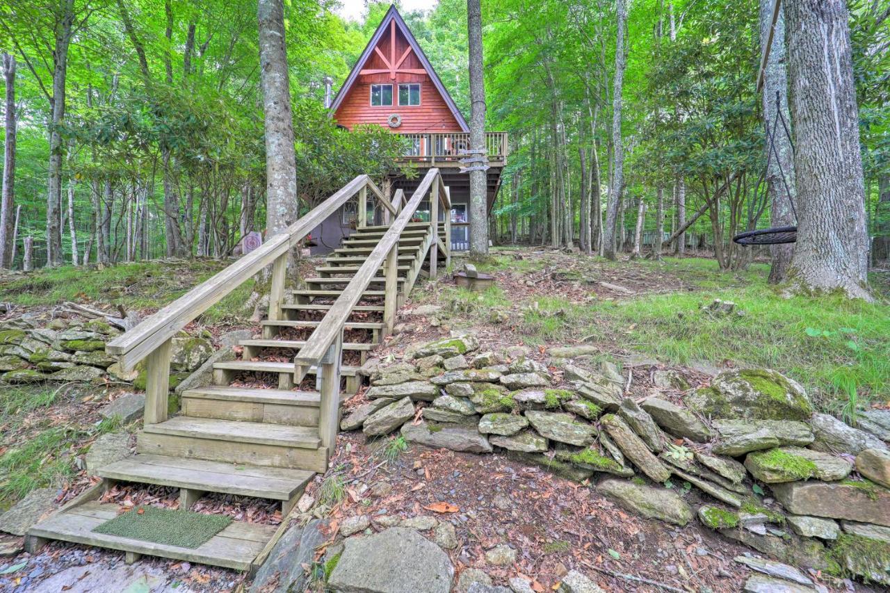 A-Frame Cabin With Hot Tub 1 Mi To Beech Mountain! Eksteriør billede